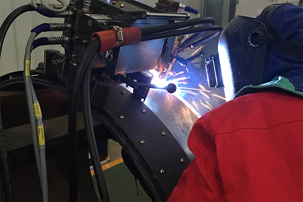 铝焊机:焊接机器人的焊接缺陷分析及处理方法